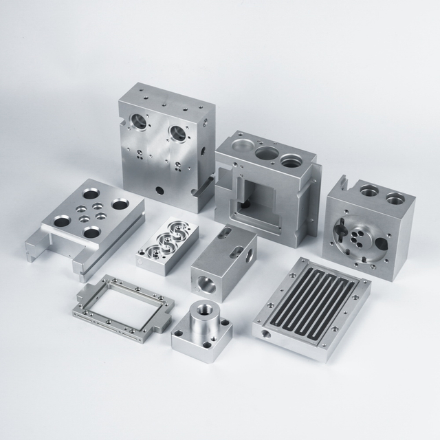 ក្រុមហ៊ុនផលិតម៉ាស៊ីនកិន CNC ភាពជាក់លាក់ គ្រឿងបន្លាស់ដែកអ៊ីណុកសម្រាប់កង់